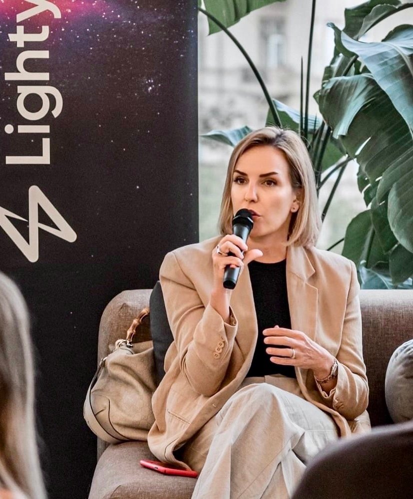 Dr. Zolnay Judit Speaking